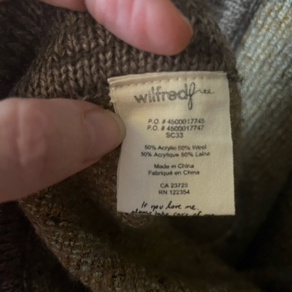 Wilfred Free winter cape wrap - Picture 4 of 4